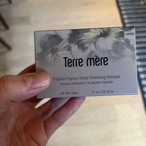 Terre Mere tropical papaya deep cleansing masque